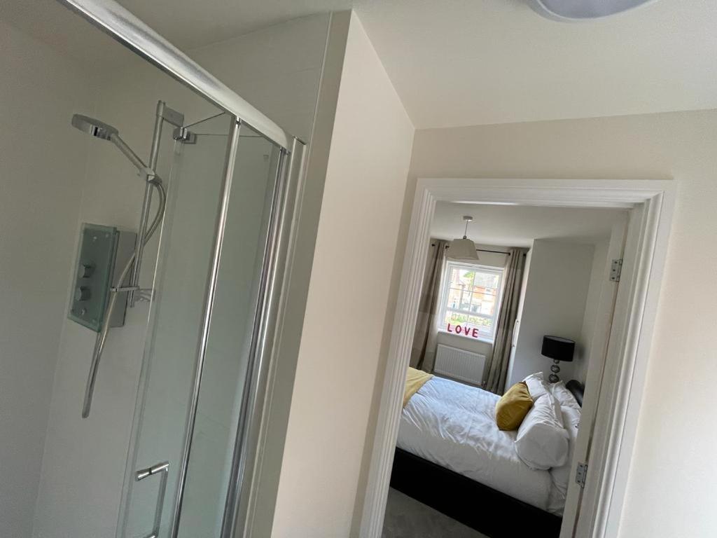 Stunning 3-Bed Risa House In Beeston Nottingham Villa Exteriör bild