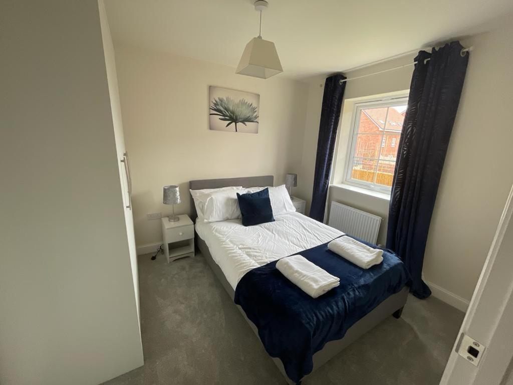 Stunning 3-Bed Risa House In Beeston Nottingham Villa Exteriör bild